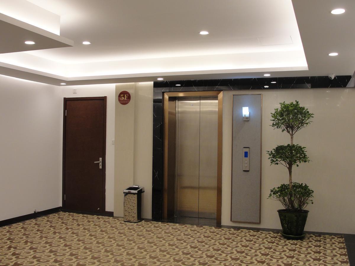 Royal Holiday Hotel Yangón Exterior foto